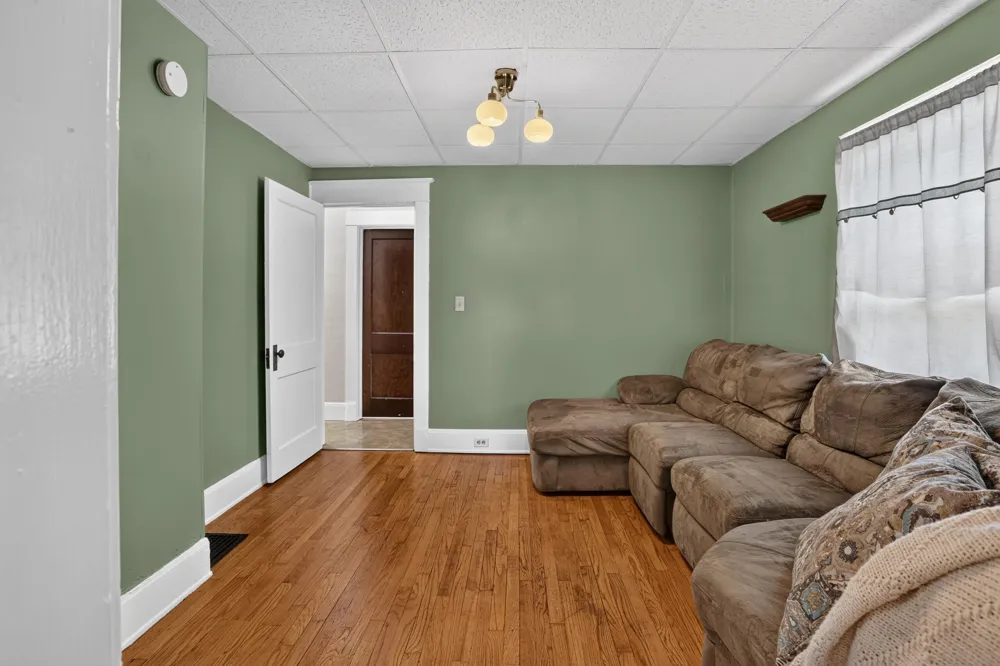 211 S Dean Street Bay City City, MI 48706