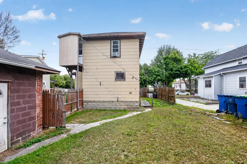 211 S Dean Street Bay City City, MI 48706