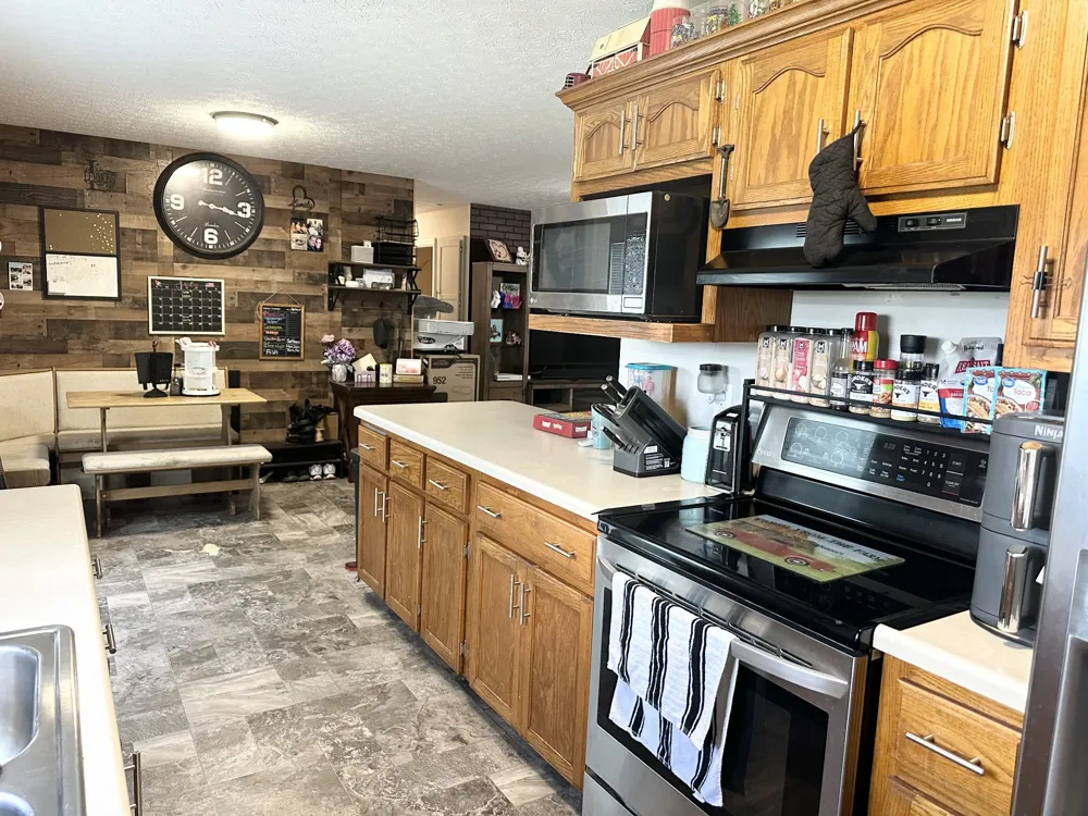 4375 Matthews Rd Cedar Hill, TN 37032