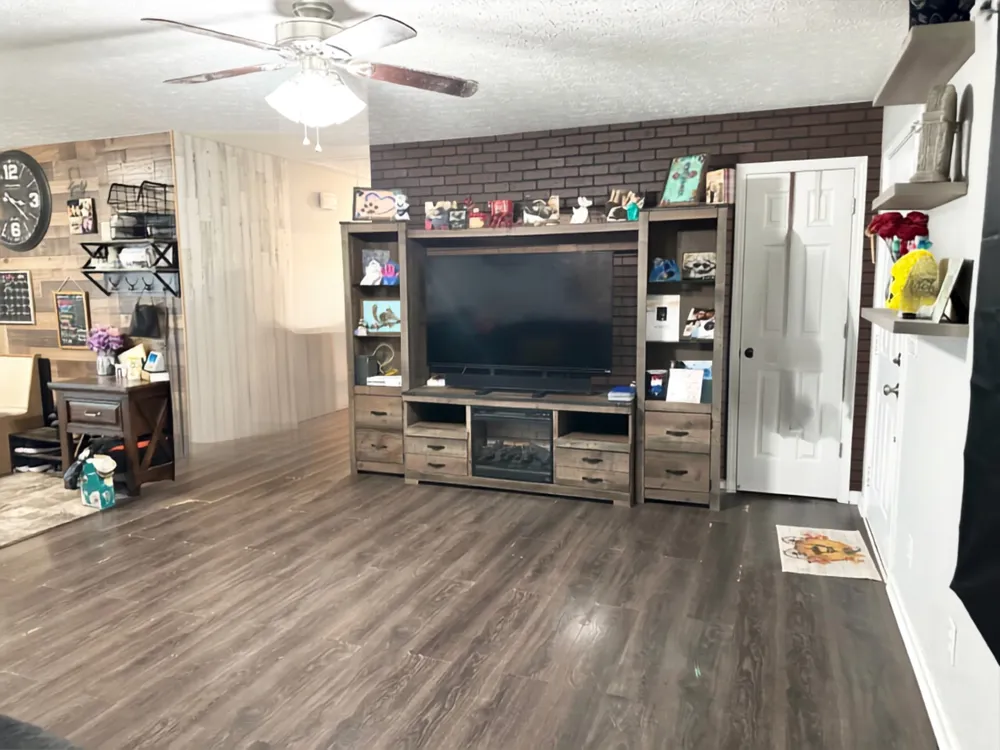4375 Matthews Rd Cedar Hill, TN 37032