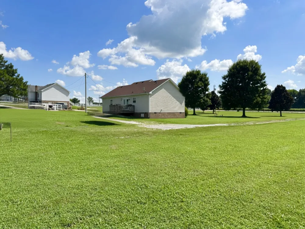 4375 Matthews Rd Cedar Hill, TN 37032