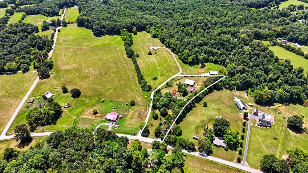 1840 Lockmiller Rd Estill Springs, TN 37330