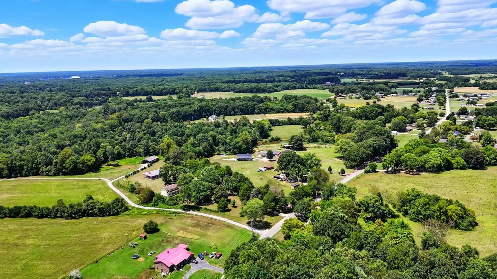 1840 Lockmiller Rd Estill Springs, TN 37330