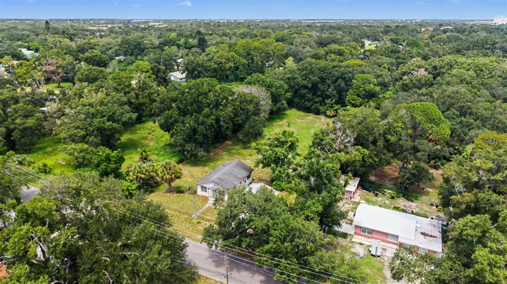 7208 E 21ST AVENUE Tampa, FL 33619