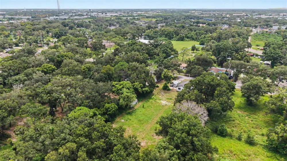 7208 E 21ST AVENUE Tampa, FL 33619