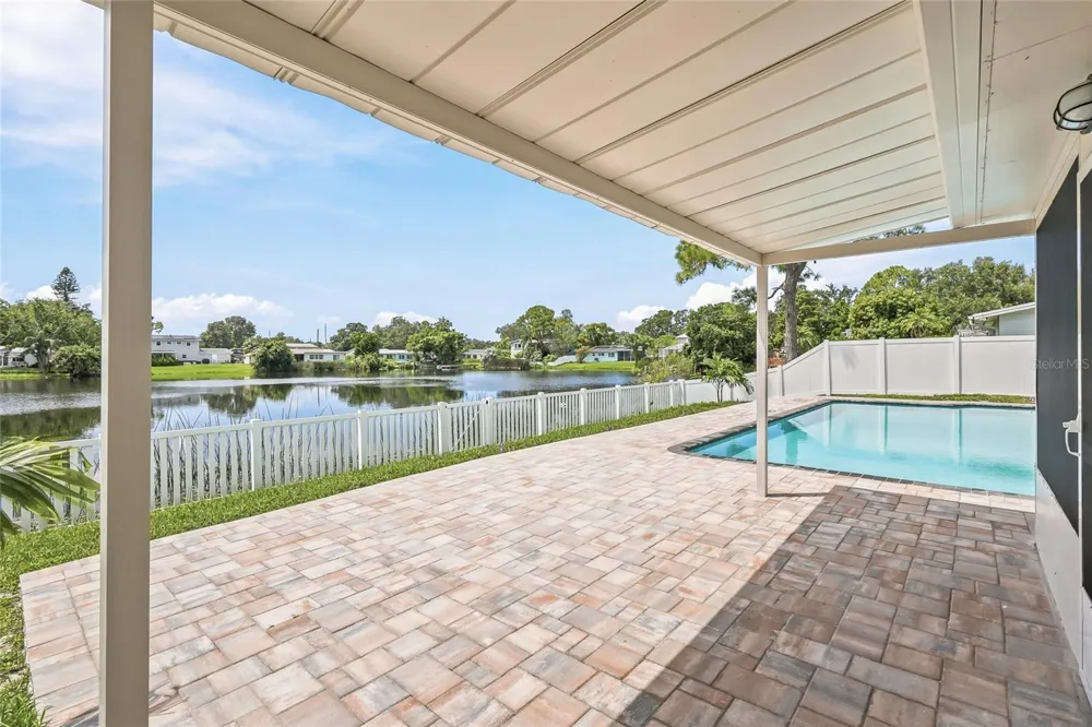 1494 85TH AVENUE St Petersburg, FL 33702
