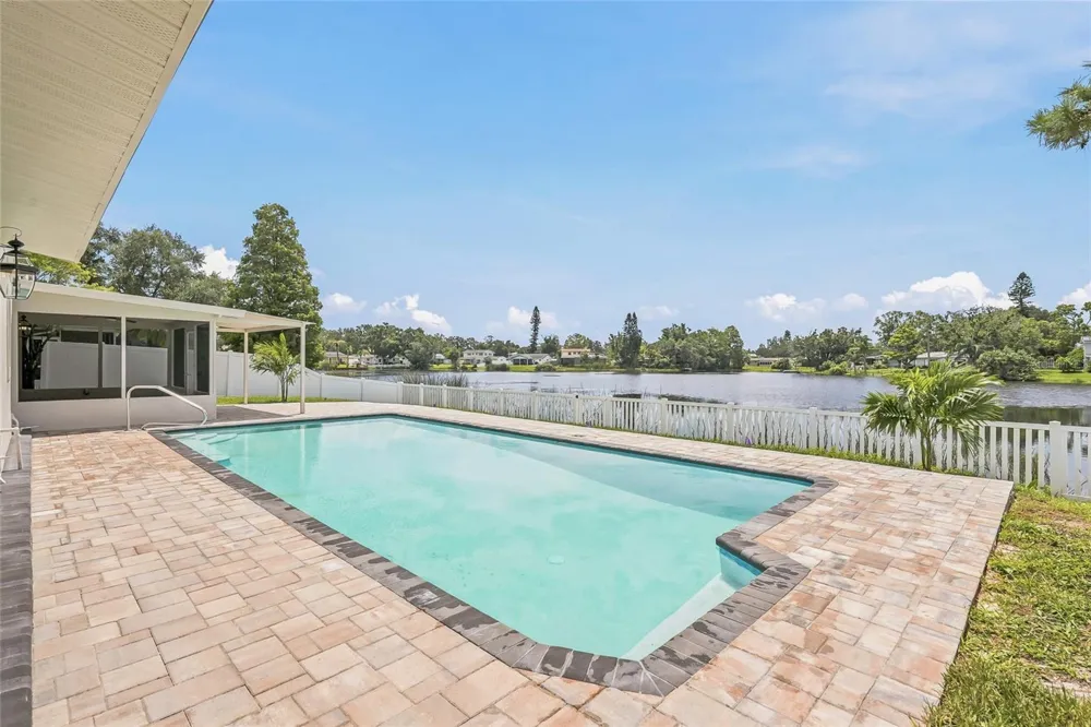1494 85TH AVENUE St Petersburg, FL 33702