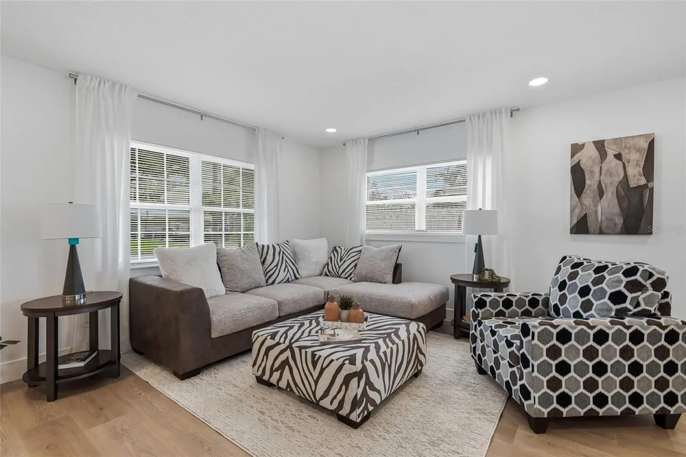 1494 85TH AVENUE St Petersburg, FL 33702