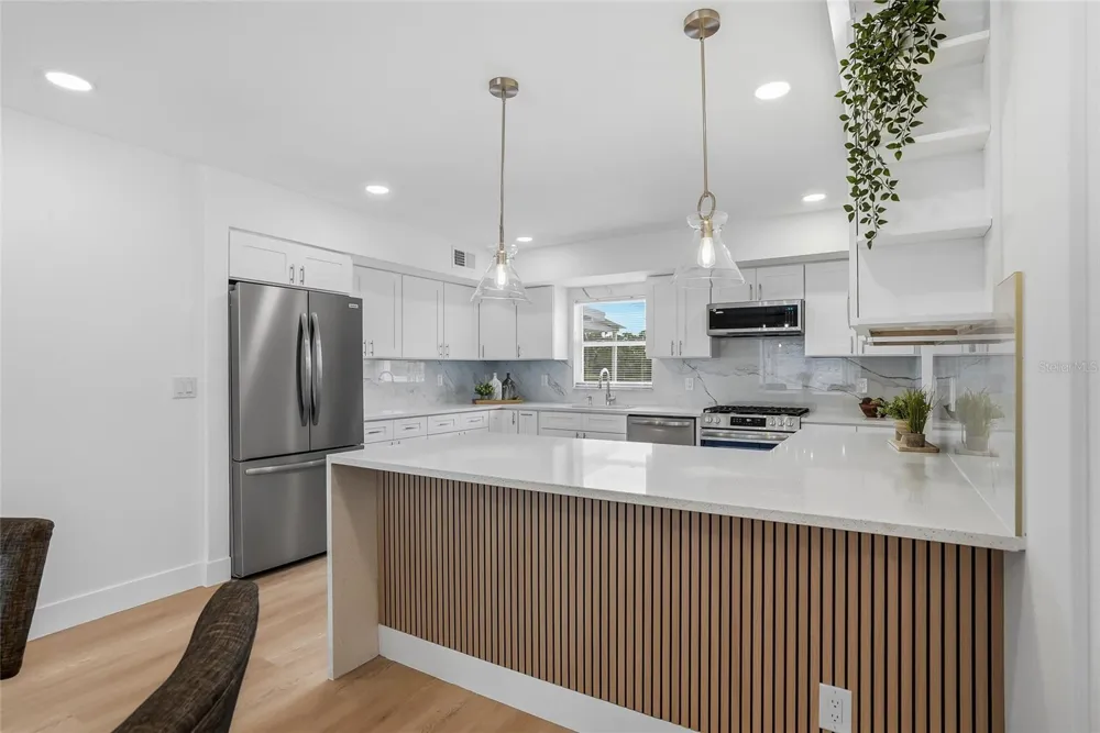 1494 85TH AVENUE St Petersburg, FL 33702