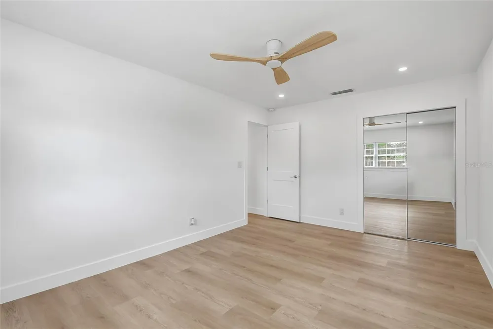 1494 85TH AVENUE St Petersburg, FL 33702