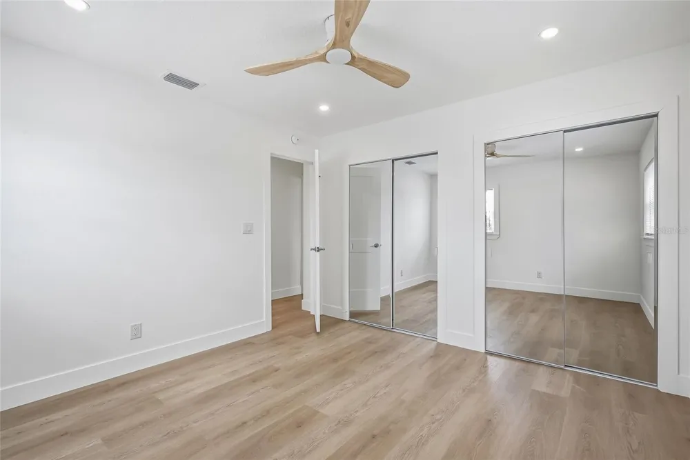 1494 85TH AVENUE St Petersburg, FL 33702