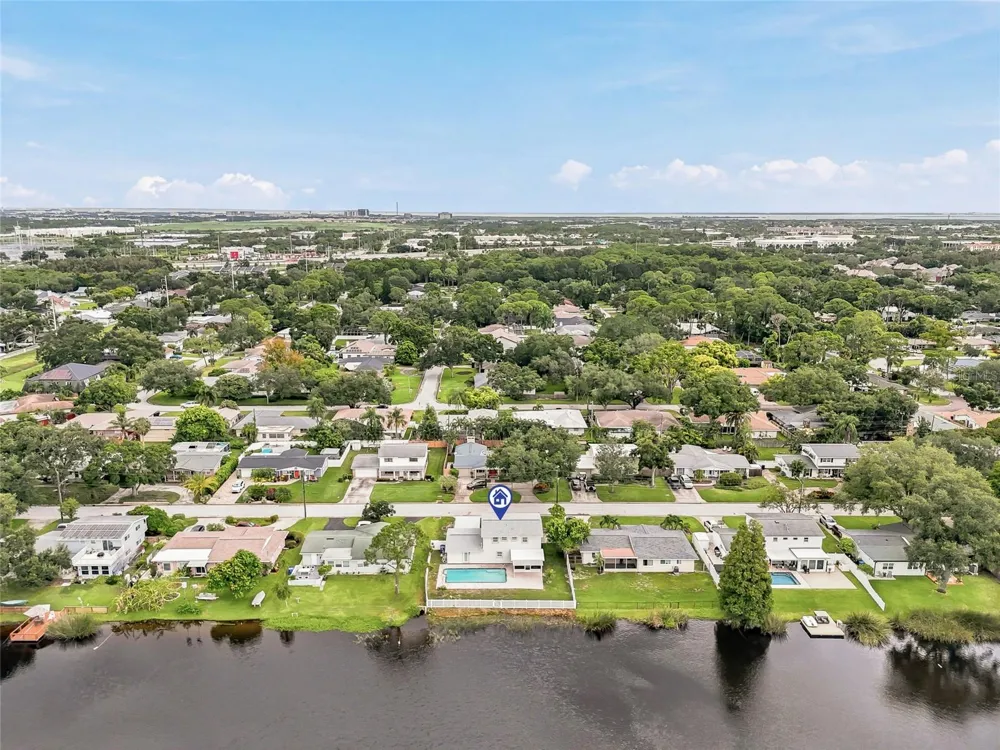 1494 85TH AVENUE St Petersburg, FL 33702