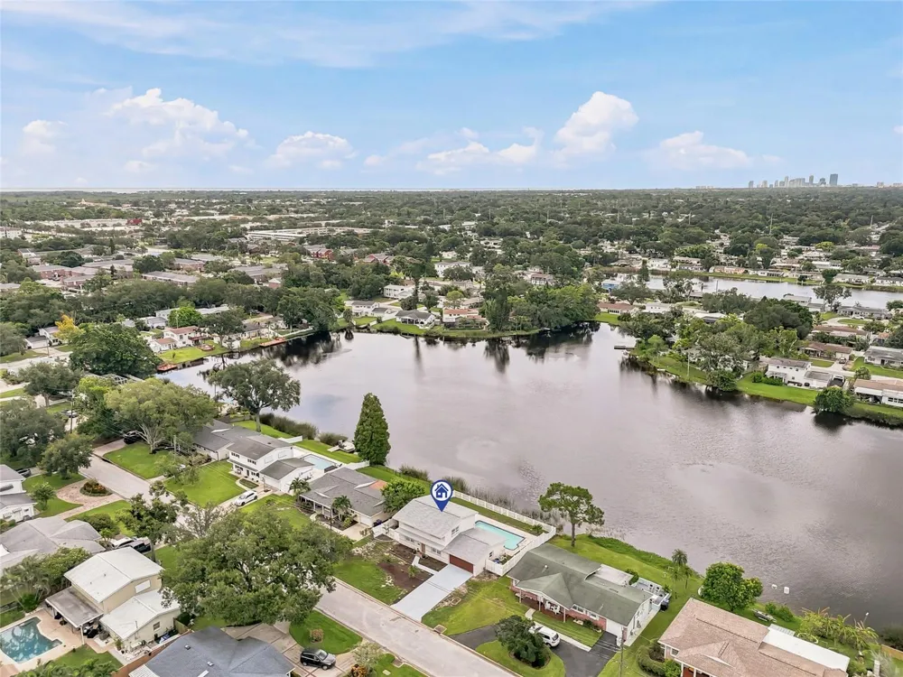 1494 85TH AVENUE St Petersburg, FL 33702