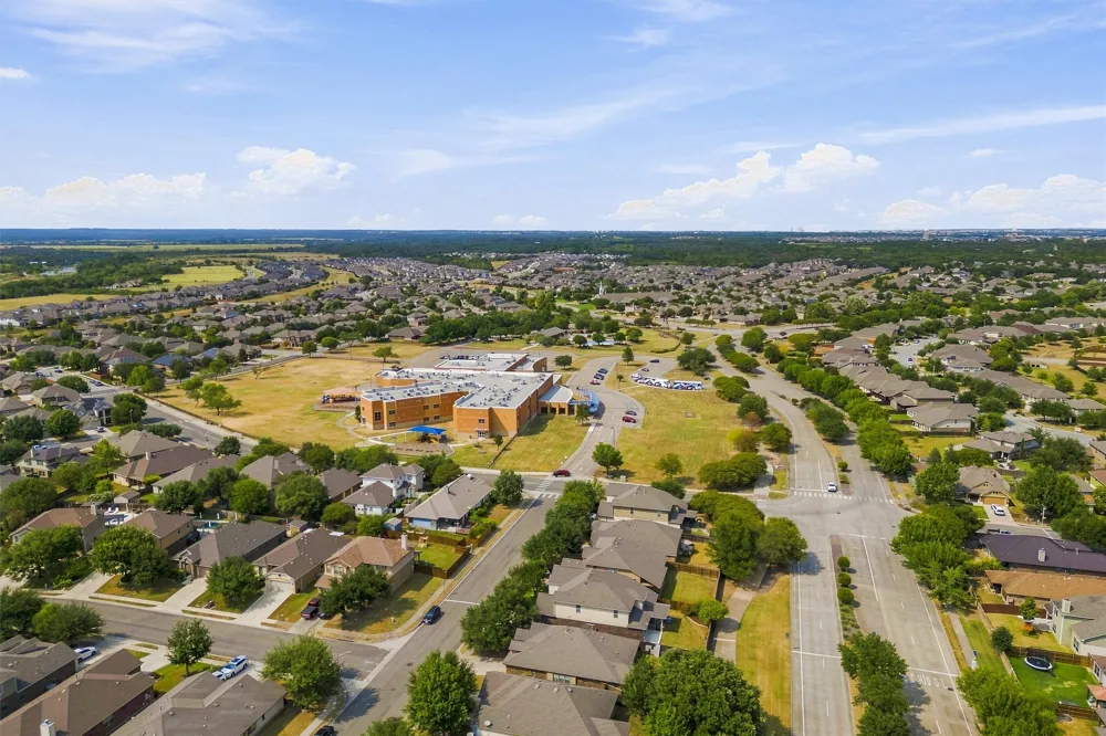 706 Irvin Drive San Marcos, TX 78666