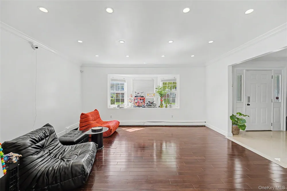 2455 7th Avenue East Meadow, NY 11554