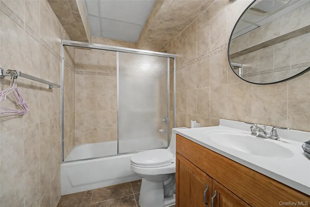 2455 7th Avenue East Meadow, NY 11554