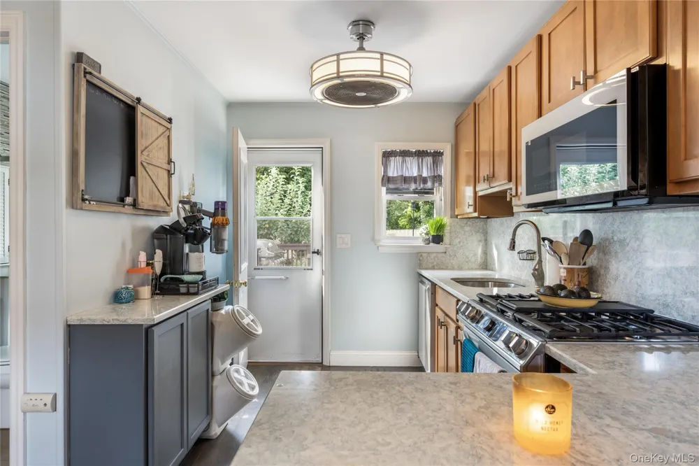 16 12th Street Ronkonkoma, NY 11779