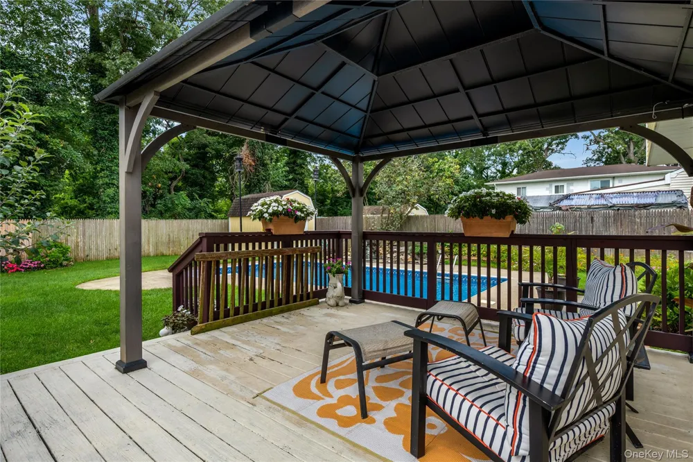 16 12th Street Ronkonkoma, NY 11779