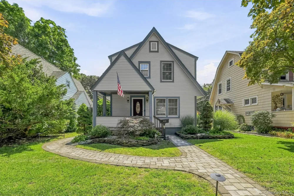 13 Washington Circle Suffern, NY 10901