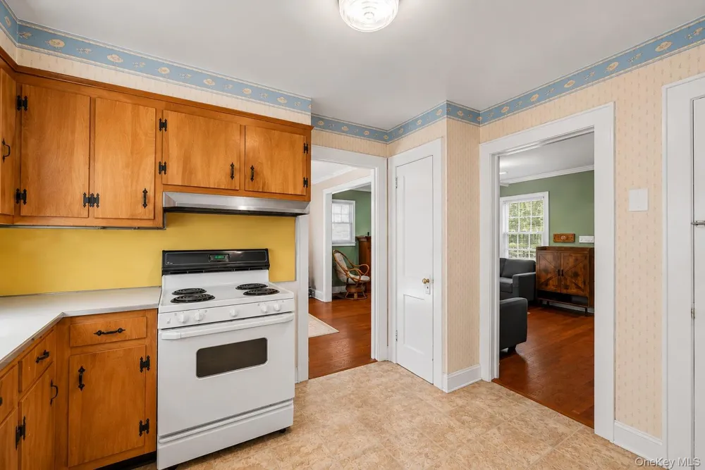 13 Washington Circle Suffern, NY 10901