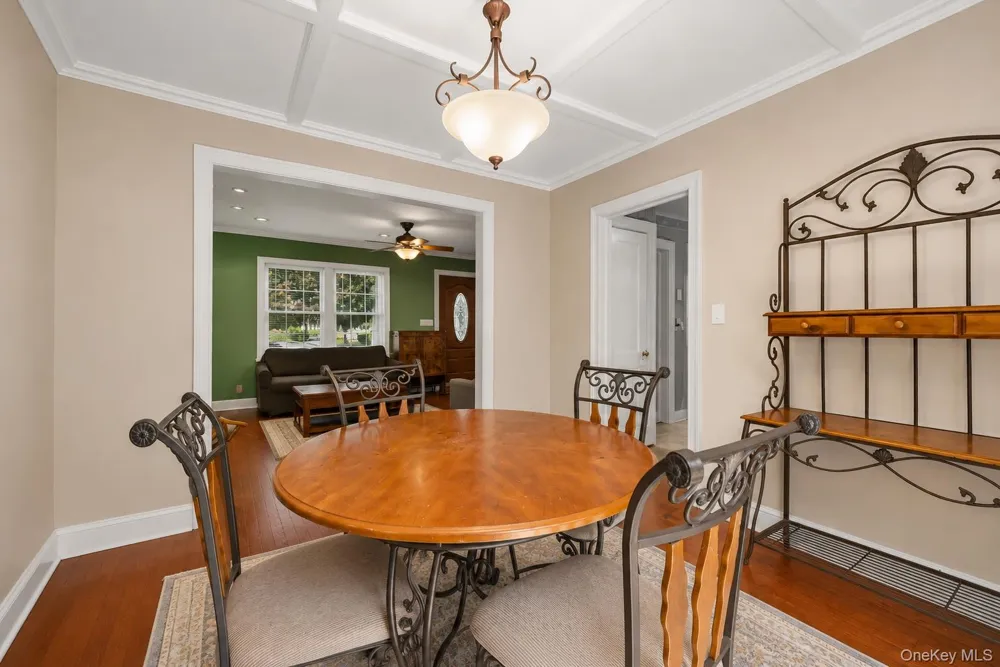 13 Washington Circle Suffern, NY 10901