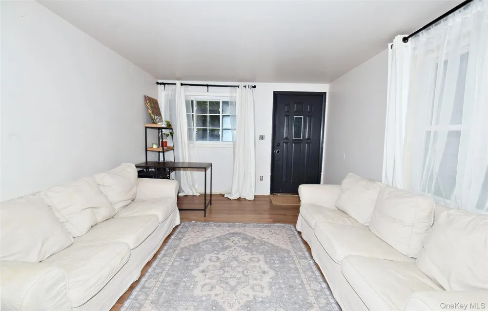 35 S 20th Street Wyandanch, NY 11798