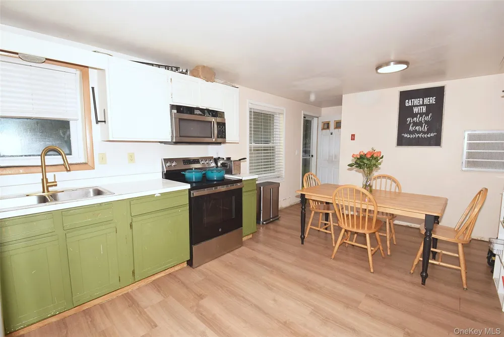 35 S 20th Street Wyandanch, NY 11798