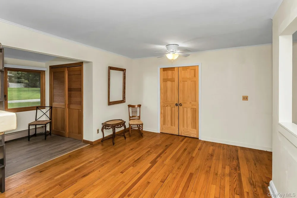 176 Side Road Wading River, NY 11792