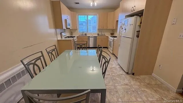 5 Toltchav Way #202 Monroe, NY 10950