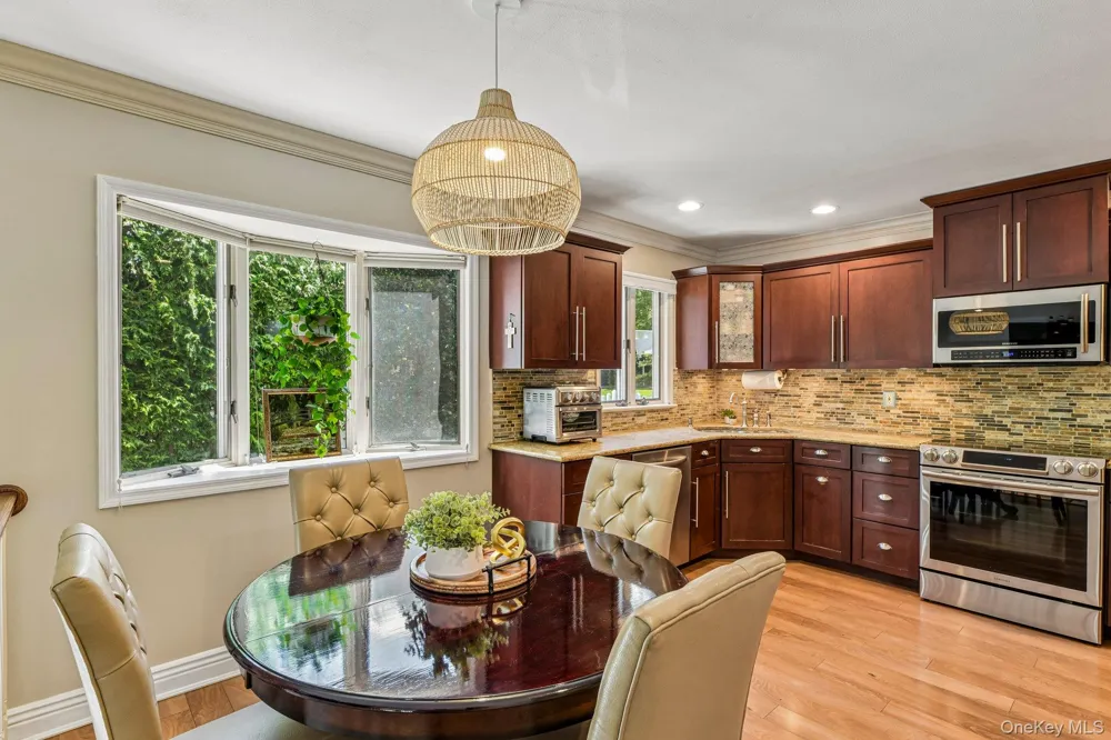 59 Derby Place Smithtown, NY 11787