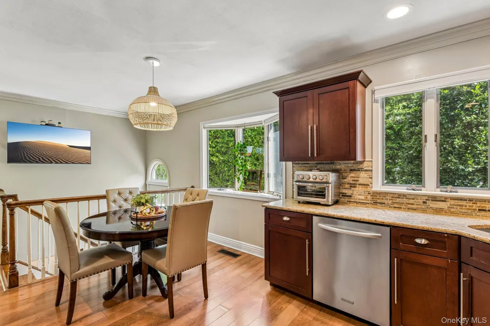 59 Derby Place Smithtown, NY 11787
