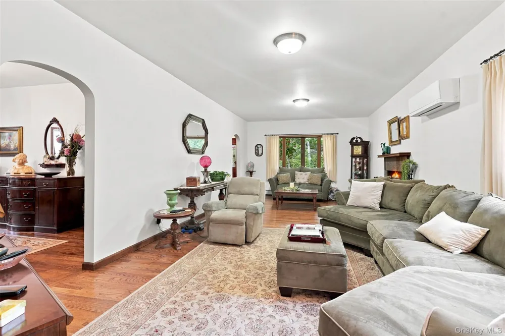 242 High Road Glen Spey, NY 12737