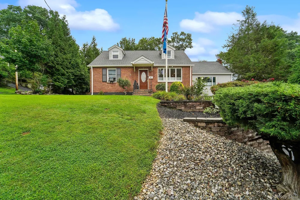 11 Fairview Place Suffern, NY 10901