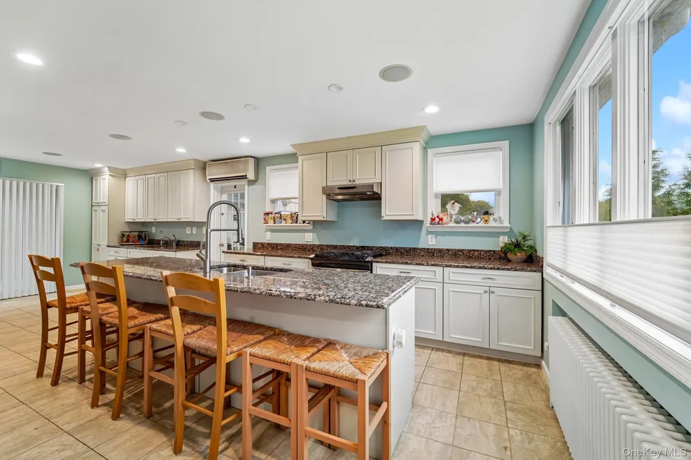 11 Fairview Place Suffern, NY 10901