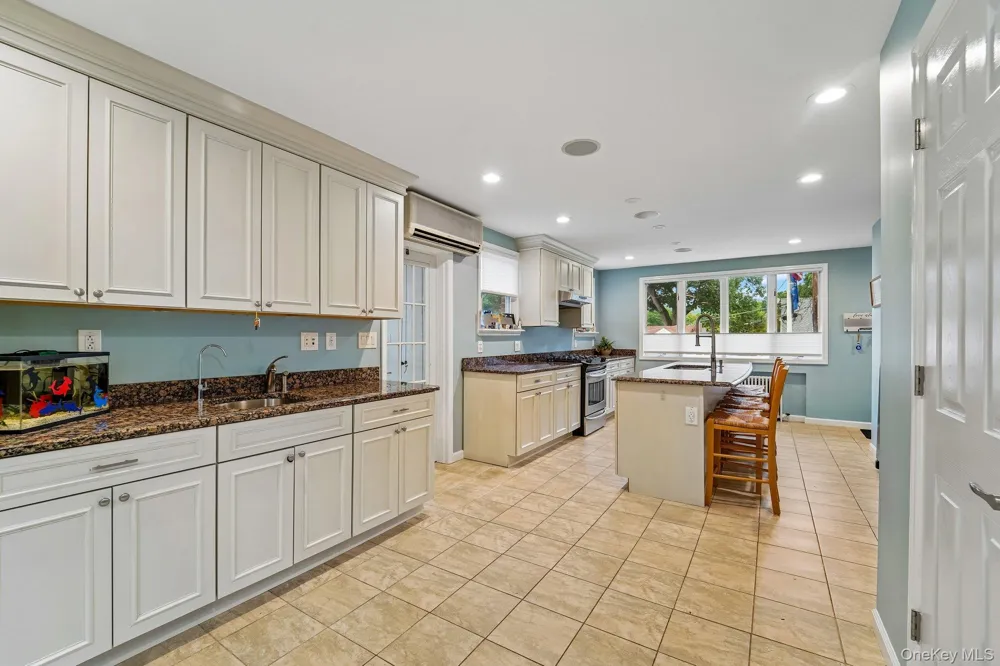11 Fairview Place Suffern, NY 10901