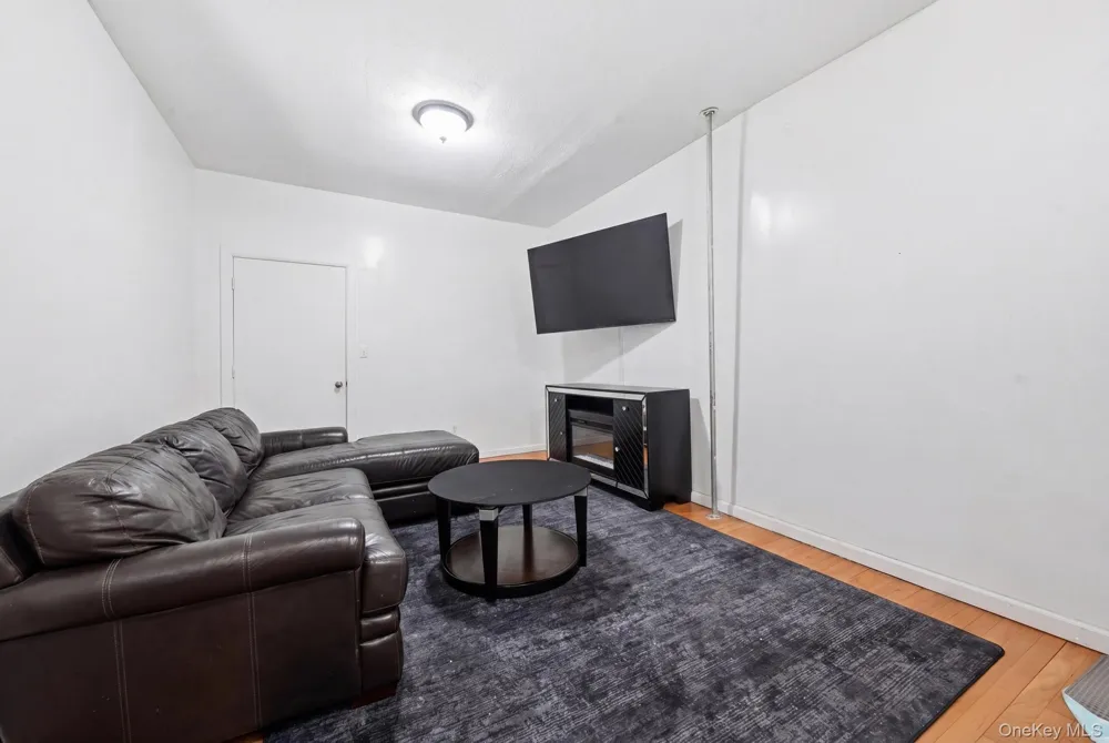 1086 Blake Avenue Brooklyn, NY 11208