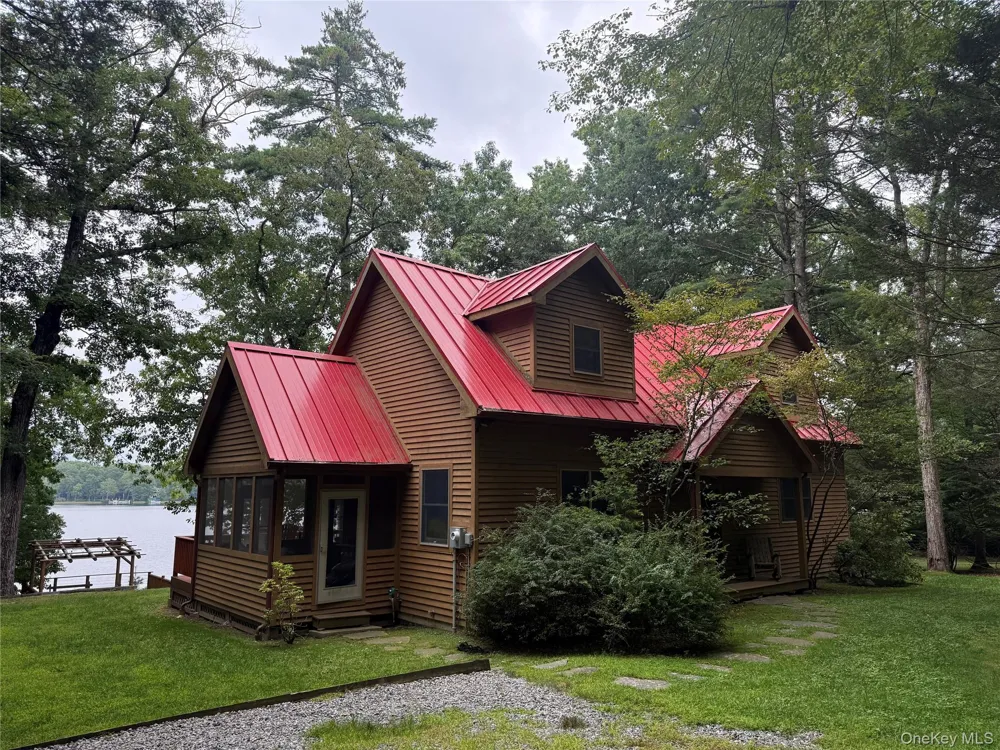 38 Devenoge Drive Highland Lake, NY 12743