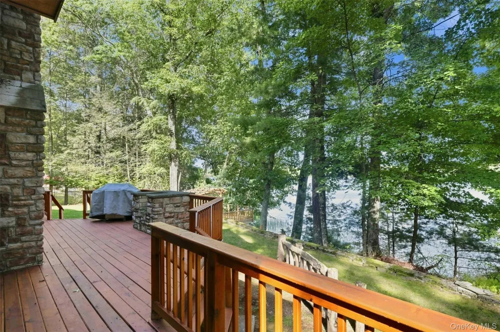 38 Devenoge Drive Highland Lake, NY 12743