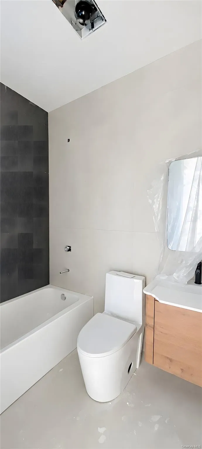 81 Hill Street #1F/1R/2F/2R Brooklyn, NY 11208