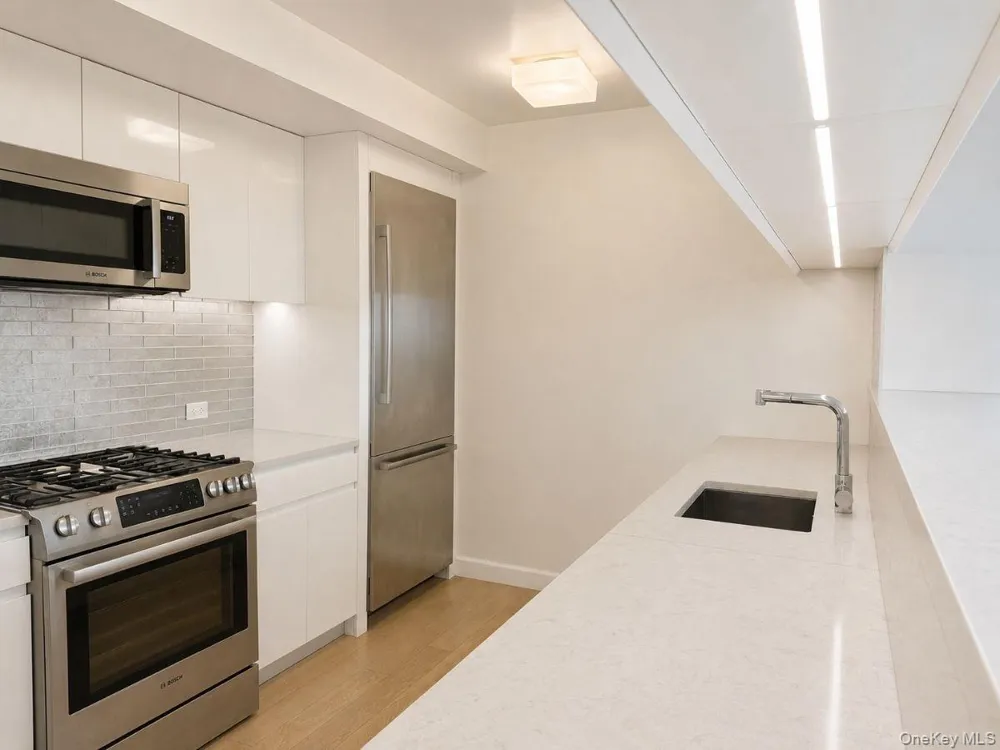 138-35 39th Avenue #6H Flushing, NY 11354