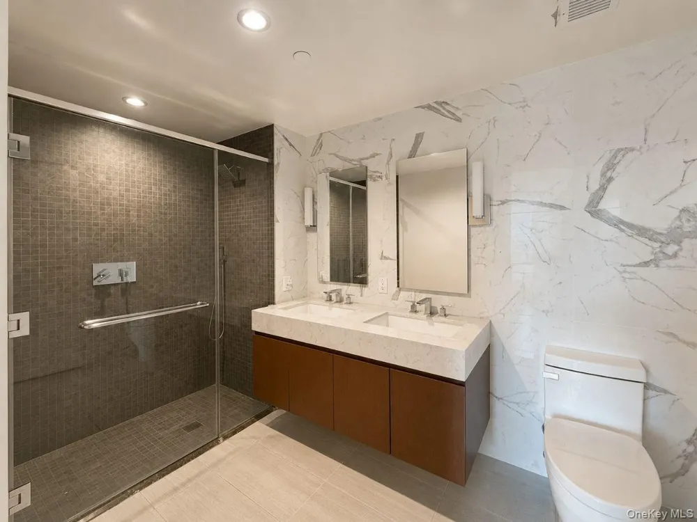 138-35 39th Avenue #6H Flushing, NY 11354