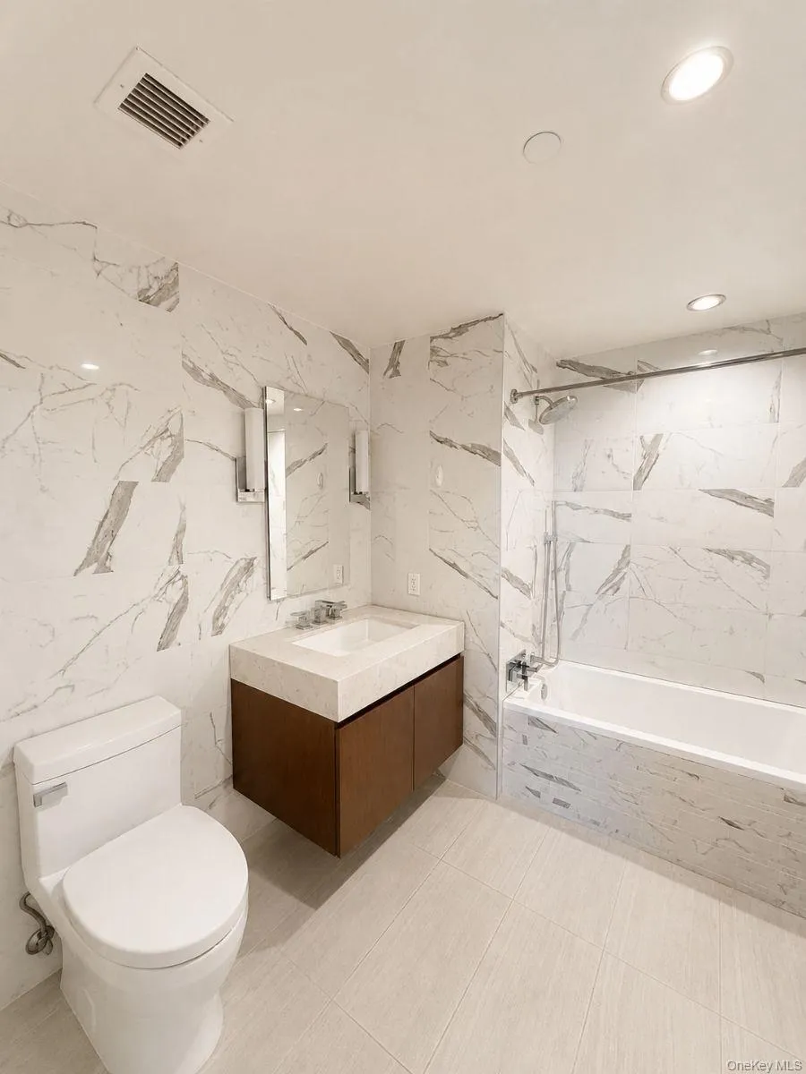 138-35 39th Avenue #6H Flushing, NY 11354