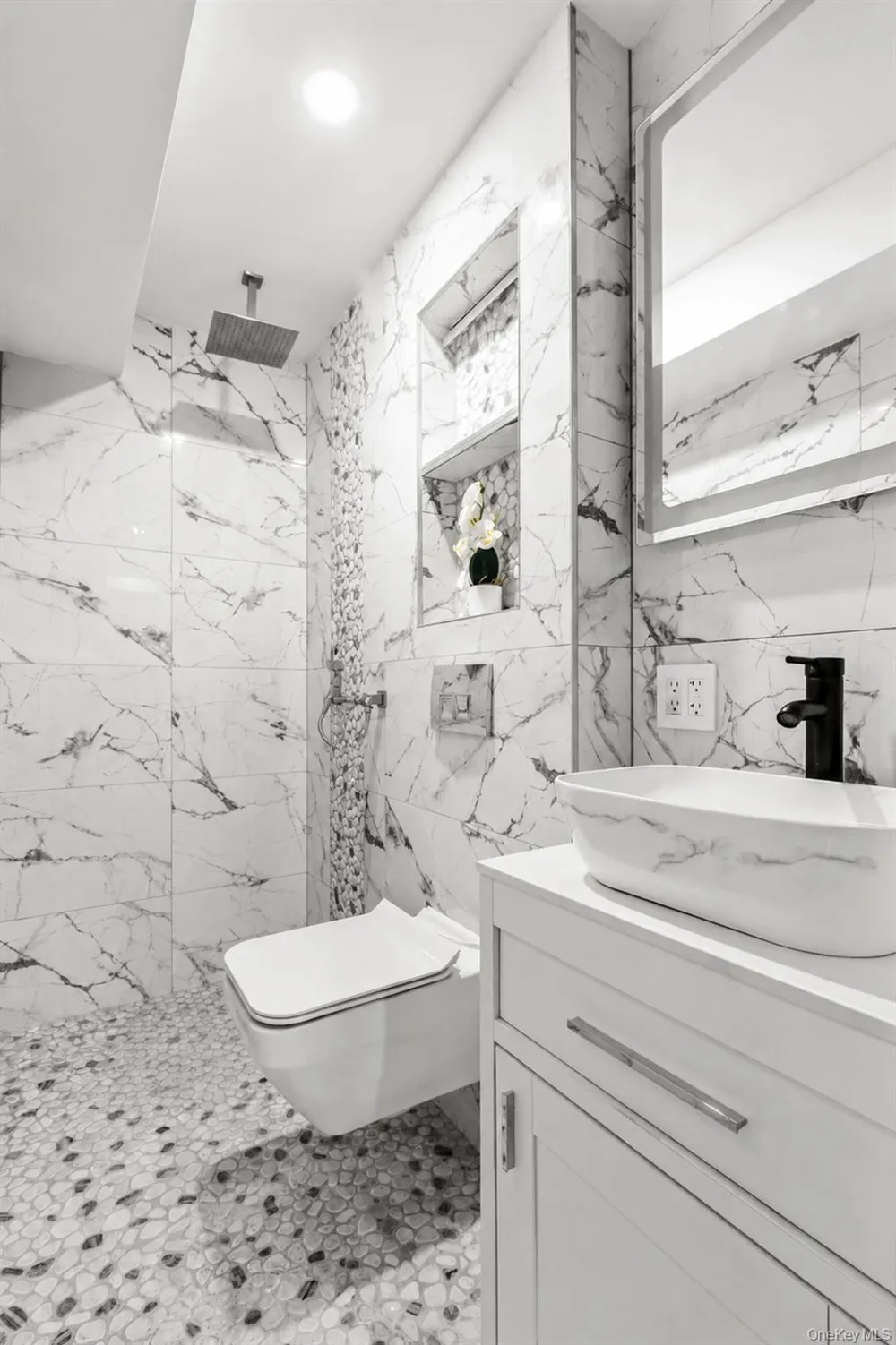 8611 151st Avenue #5E Howard Beach, NY 11414
