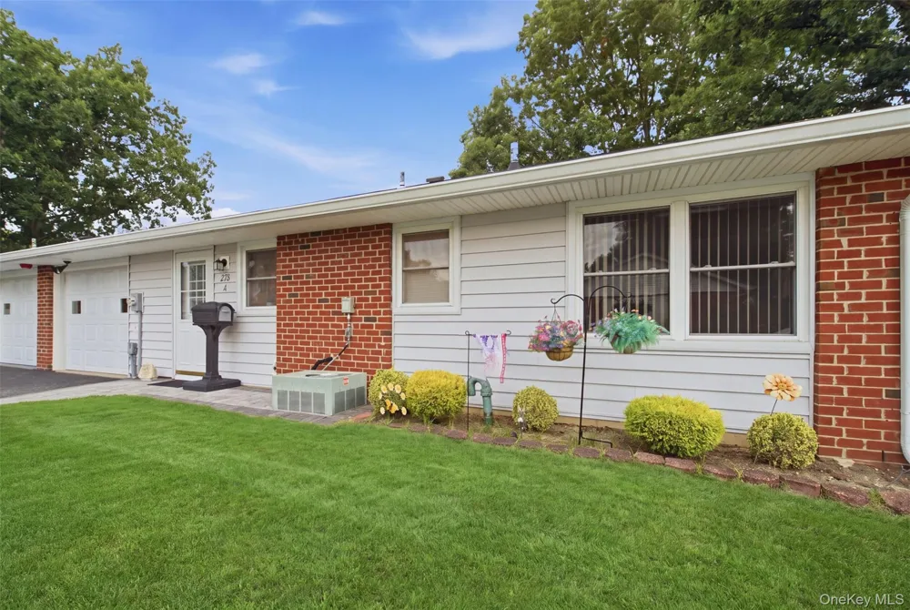 238 Blackpool Court #A Ridge, NY 11961