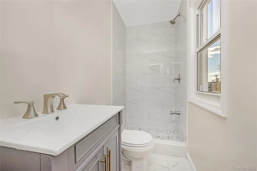 13550 234th Street Rosedale, NY 11422