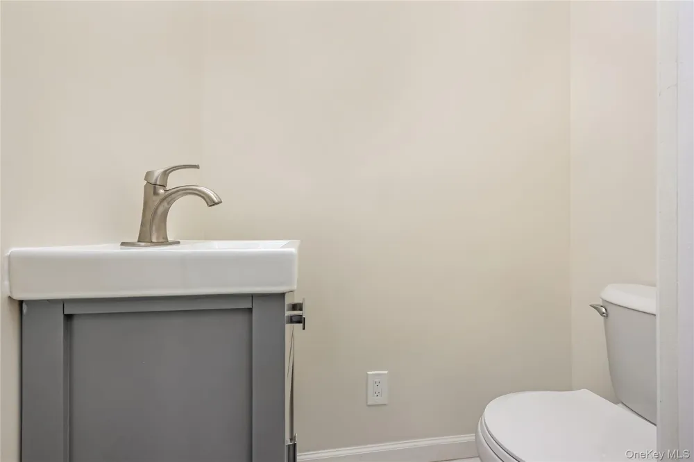 13550 234th Street Rosedale, NY 11422
