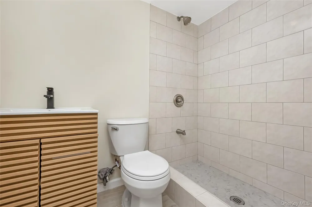 13550 234th Street Rosedale, NY 11422