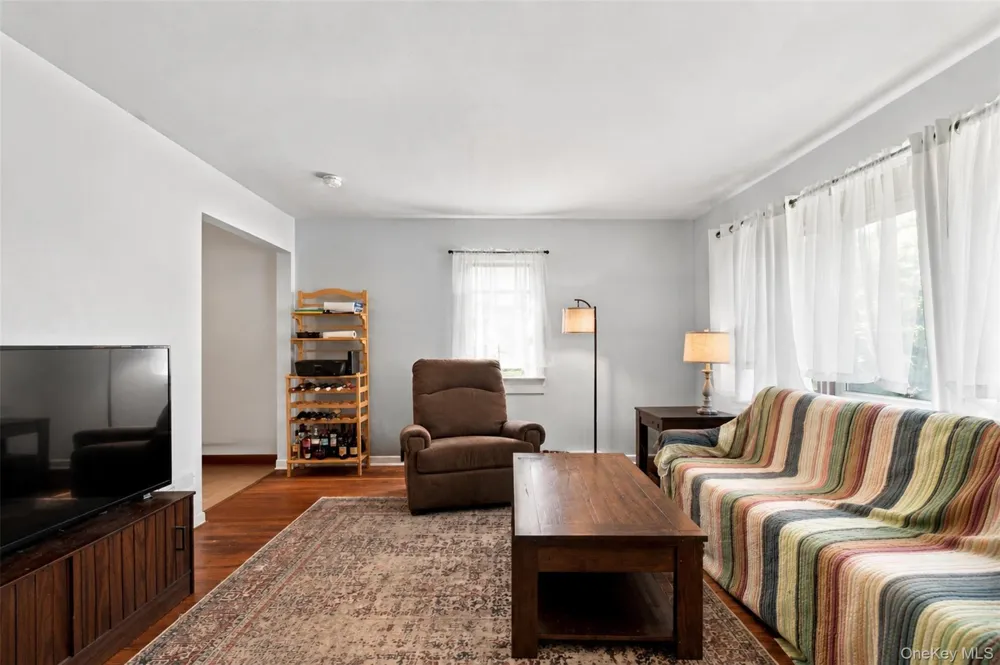 6 Hillside Avenue Suffern, NY 10901