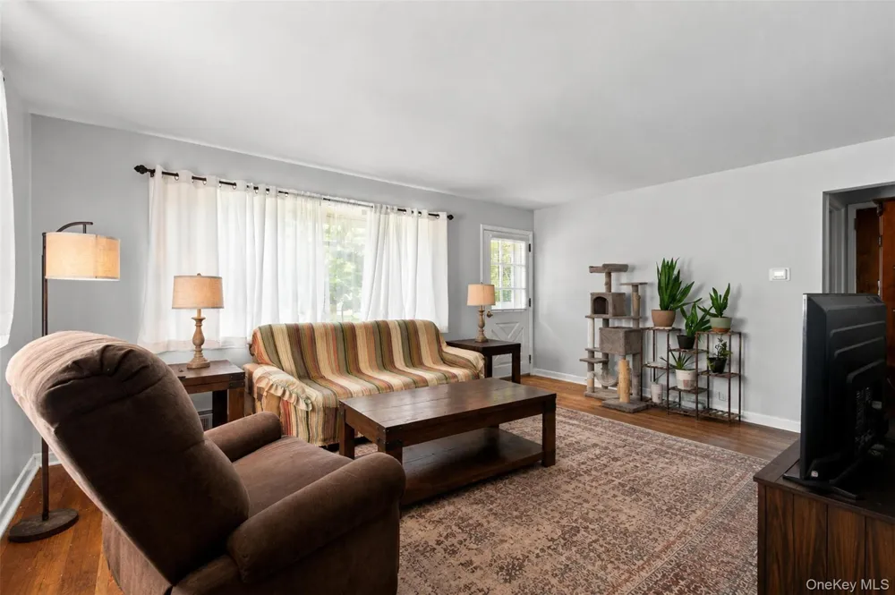 6 Hillside Avenue Suffern, NY 10901
