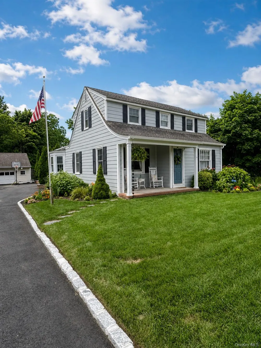 4 Crosby Street Center Moriches, NY 11934